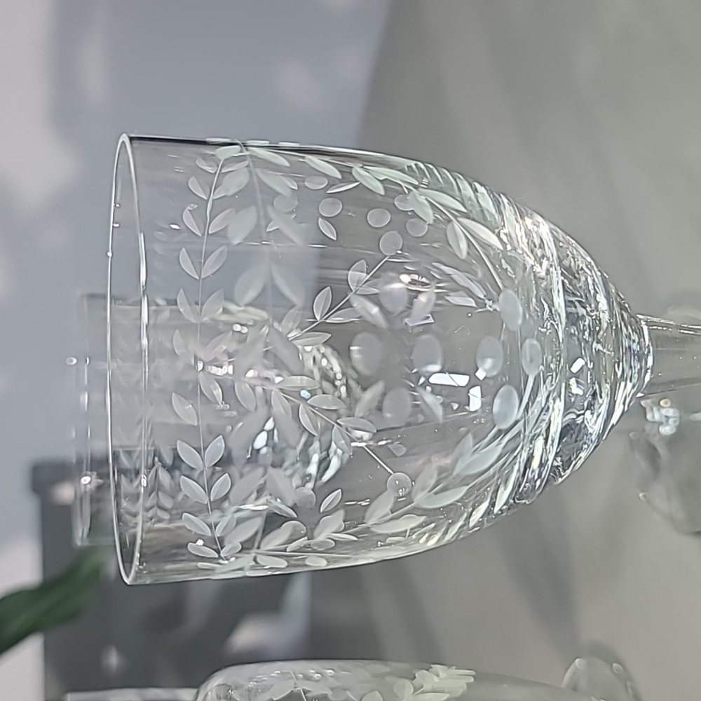Vintage crystal decanter and five matching glasses STUNNING - Picture 3 of 10